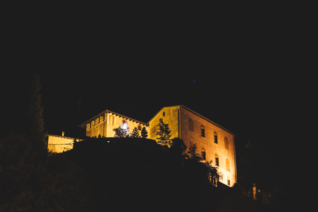 Castel Masegra in notturna
